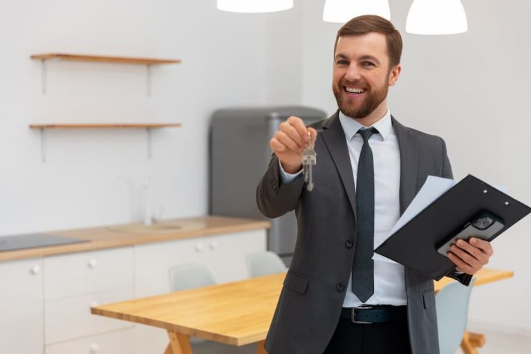 Guía práctica para comprar o vender vivienda en Calpe con ayuda profesional